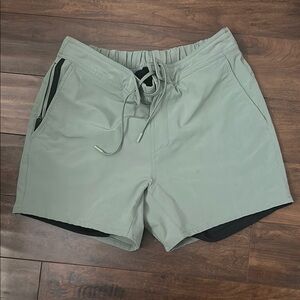 Ten Thousand Foundation Short